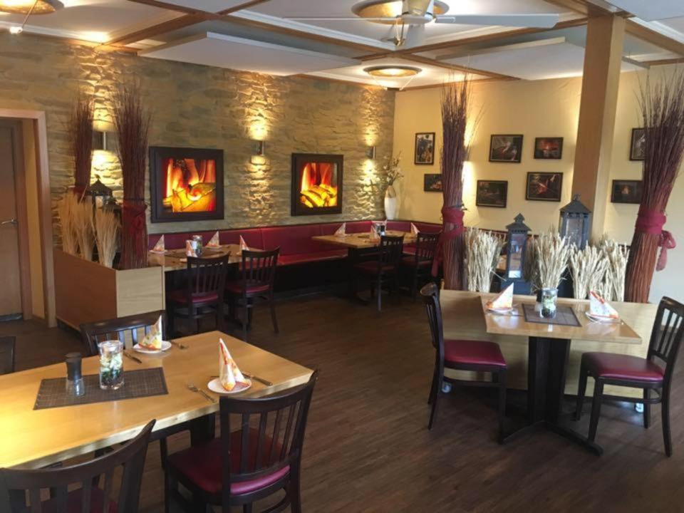 Gasthaus "Zur Alten Dorfschmiede" Metterich Luaran gambar